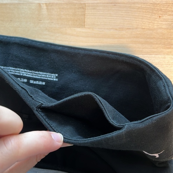 Victoria's Secret Pink Yoga Mid-Rise Black Ankle Legging, Small - Picture 7 of 9